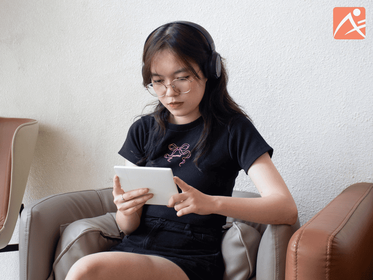 Mỏi và căng mắt khi đọc sách lâu