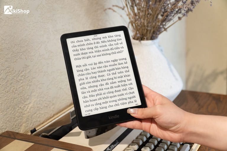 Lựa chọn những sản phẩm có khả năng chống nước như Kindle Paperwhite