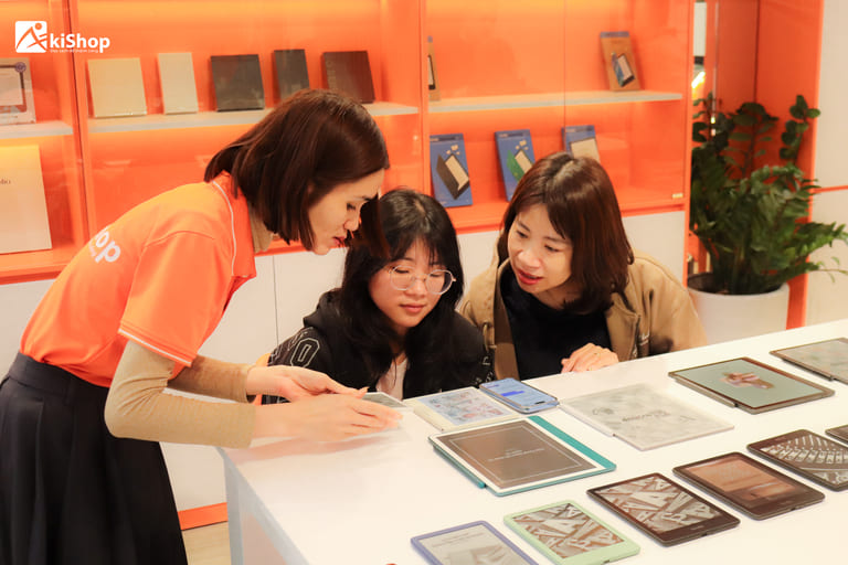 Trải nghiệm tri thức qua màn hình E-Ink