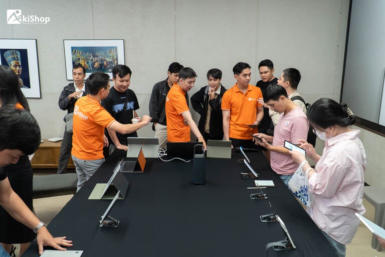 Chọn shop uy tín bán máy đọc sách 