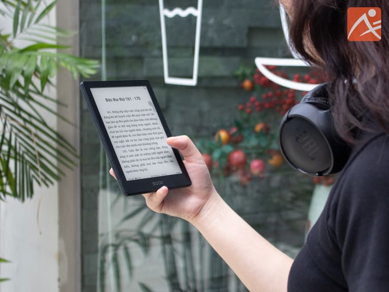 Lợi ích của đọc ebook với người thường xuyên di chuyển