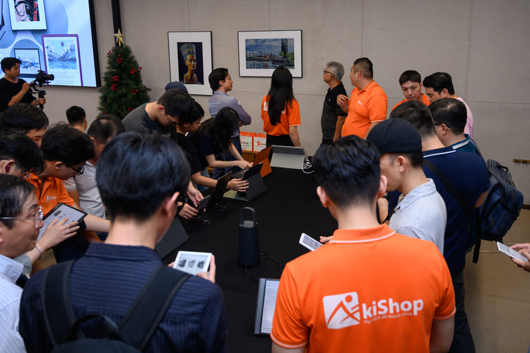 Mua máy đọc sách uy tín tại Akishop 