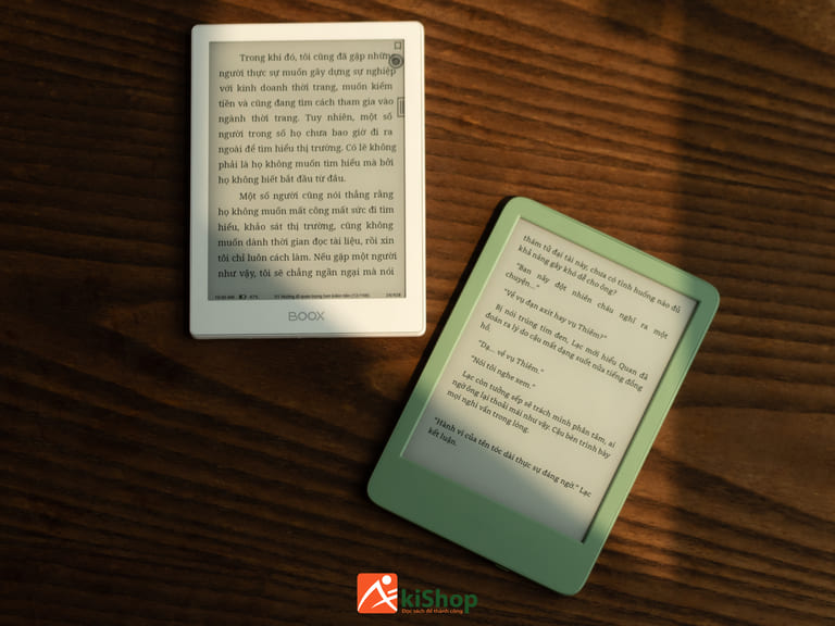 So sánh tốc độ lật trang Kindle vs BOOX 