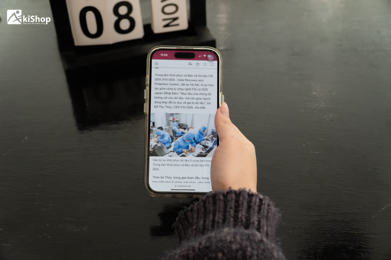 Thực trạng thói quen xem điện thoại của người Việt 